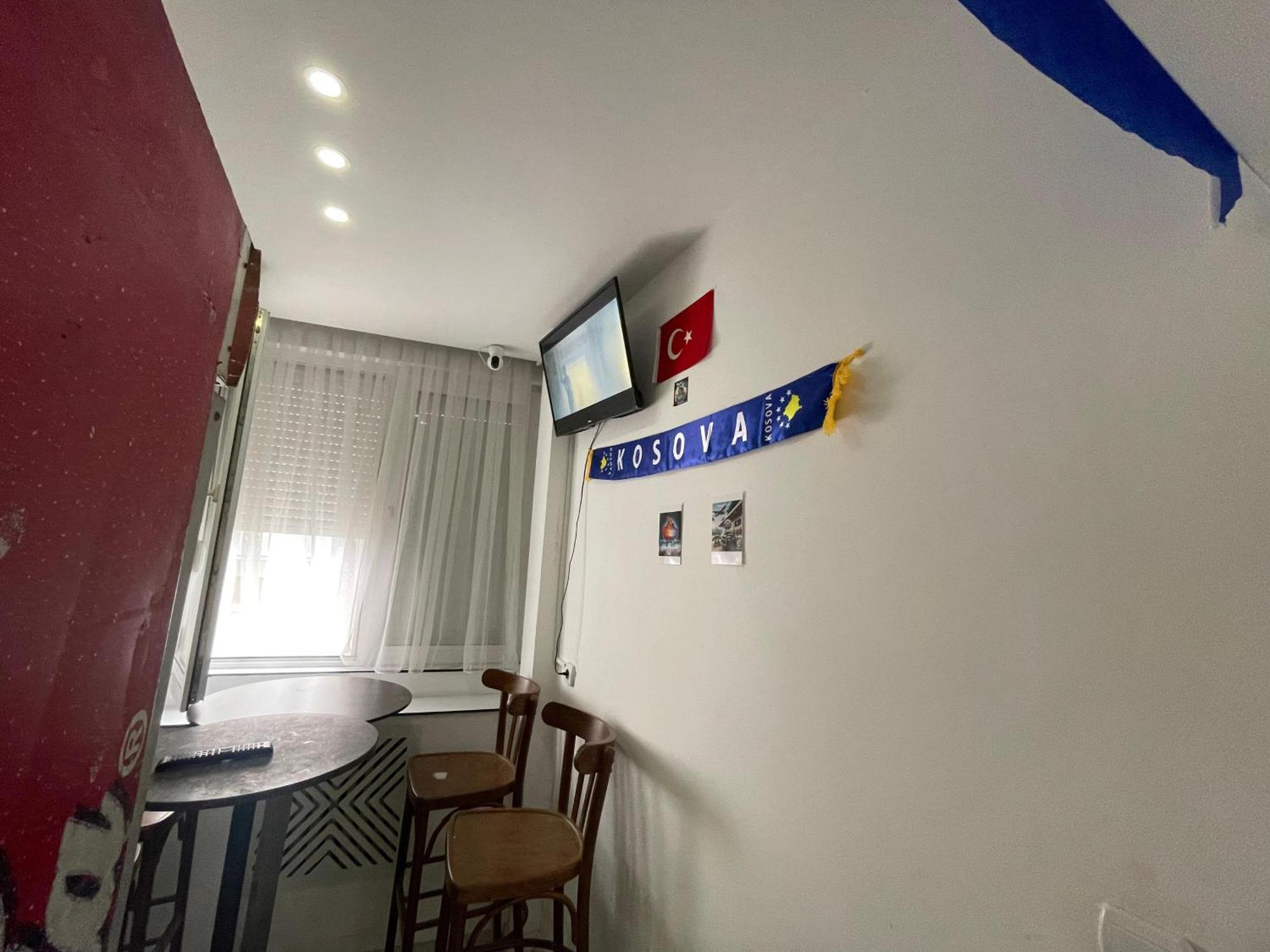 Shesh Hostel Prishtinë Exterior photo