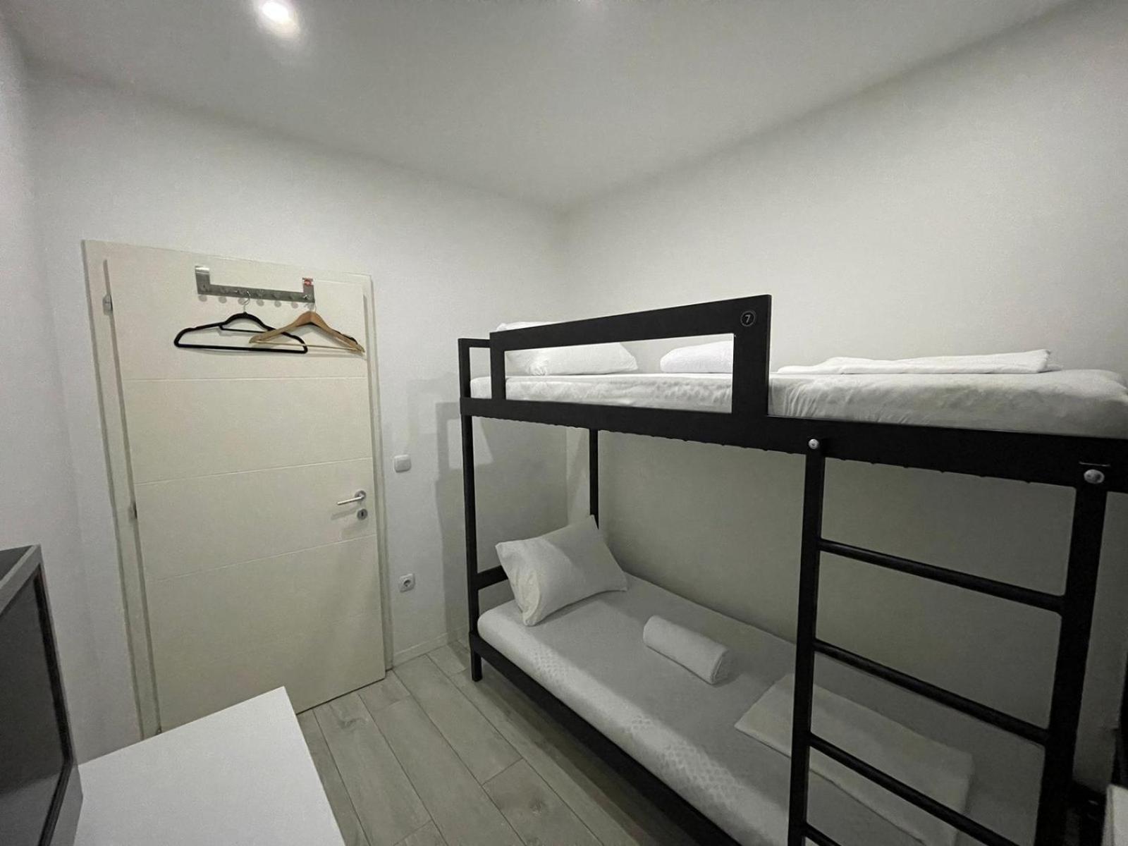 Shesh Hostel Prishtinë Exterior photo
